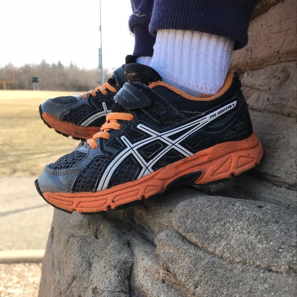 boys asic shoes